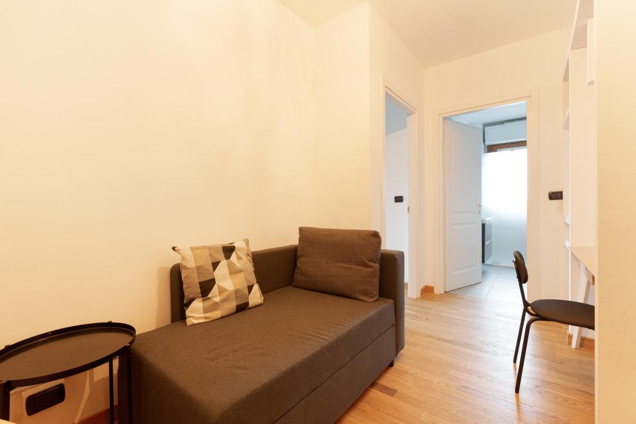 Milan Comfy Apartment X3 - With Balcony Екстериор снимка