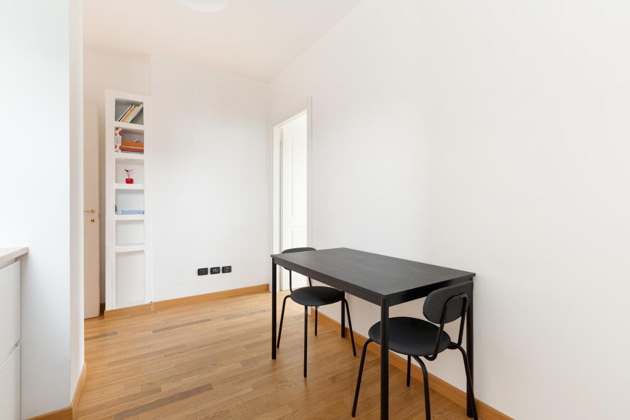 Milan Comfy Apartment X3 - With Balcony Екстериор снимка