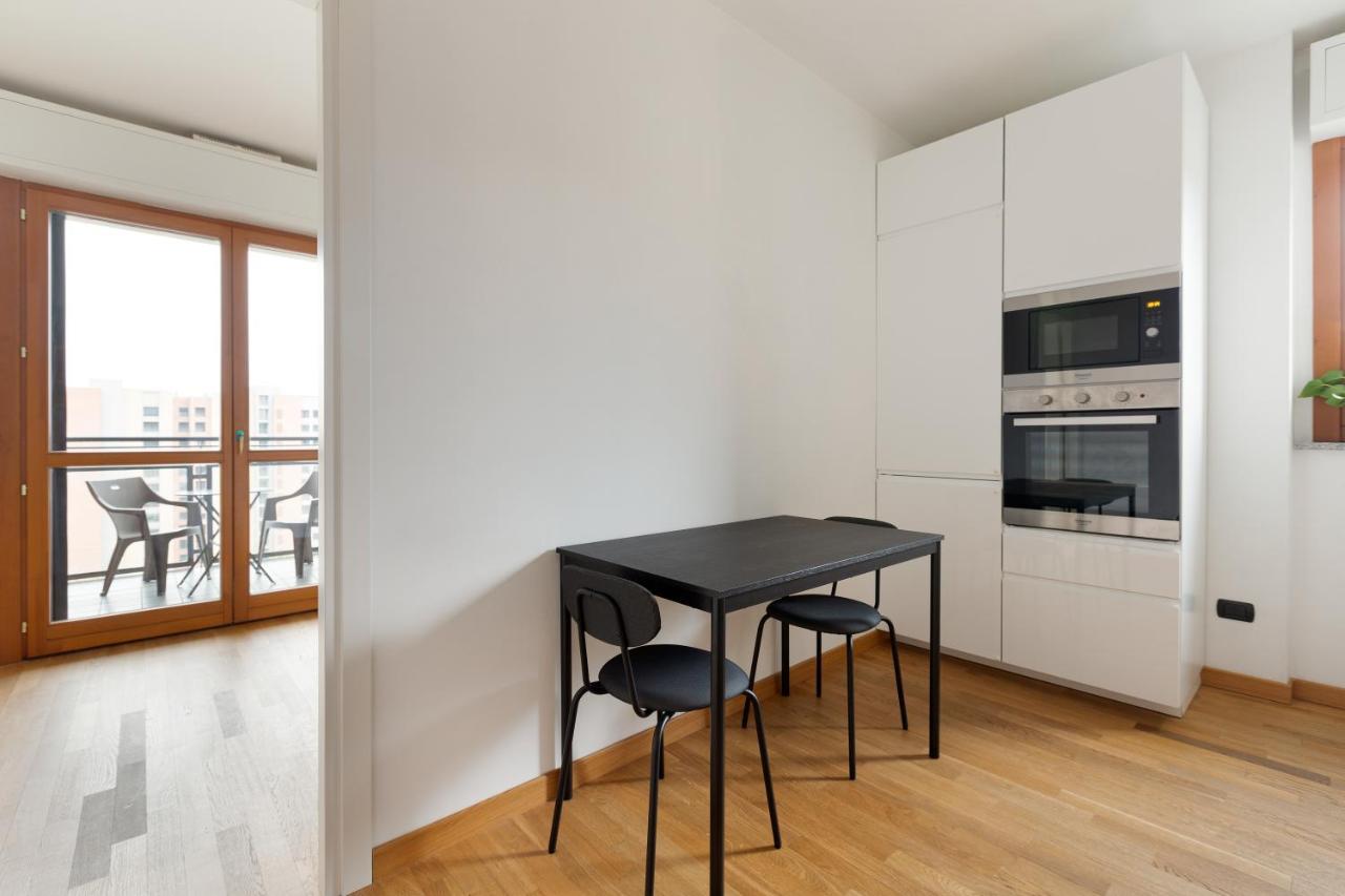 Milan Comfy Apartment X3 - With Balcony Екстериор снимка