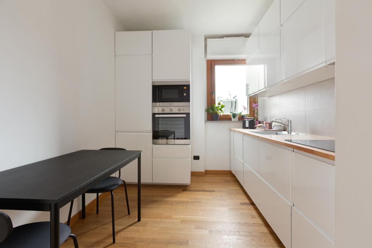 Milan Comfy Apartment X3 - With Balcony Екстериор снимка