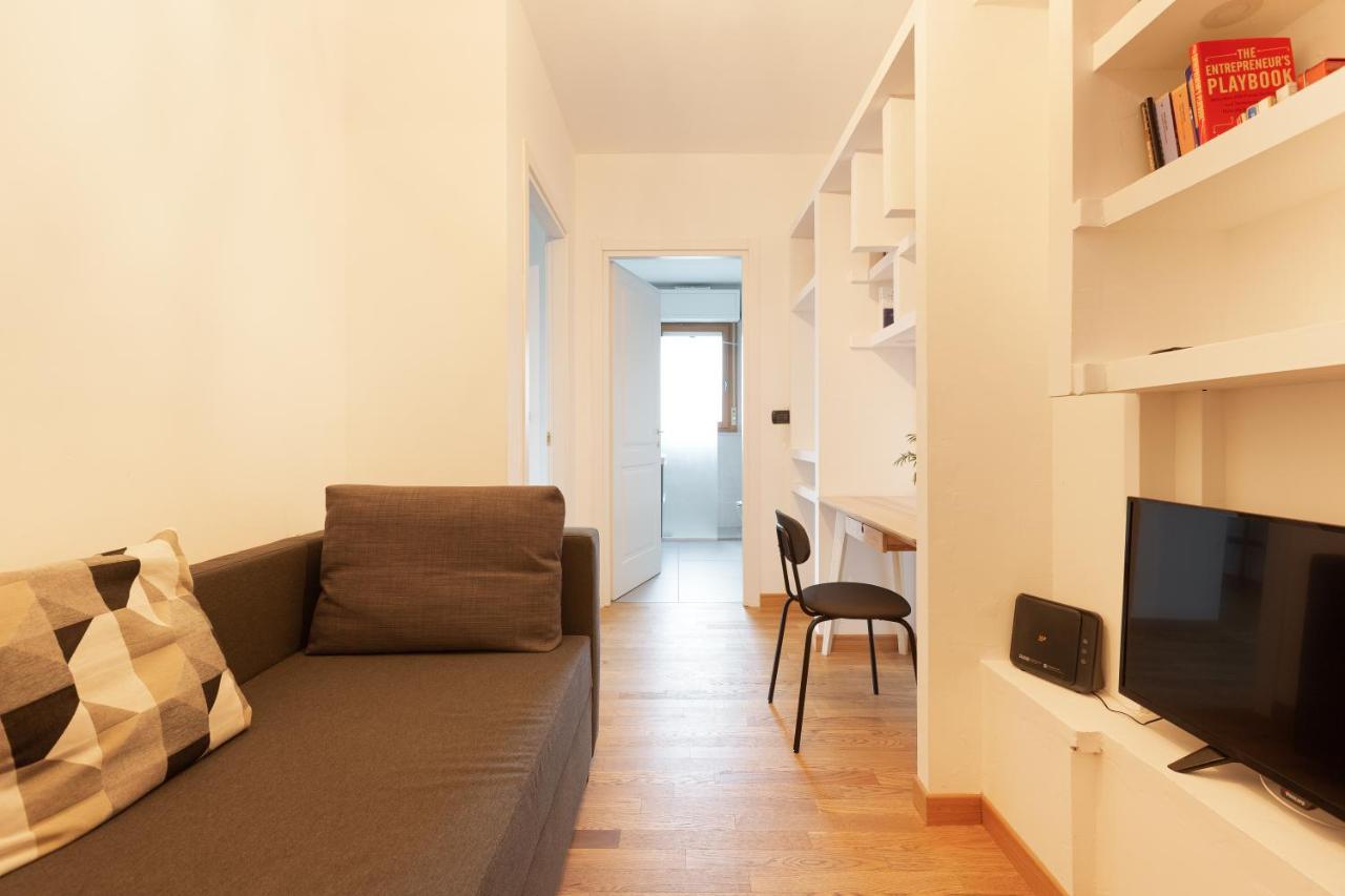Milan Comfy Apartment X3 - With Balcony Екстериор снимка