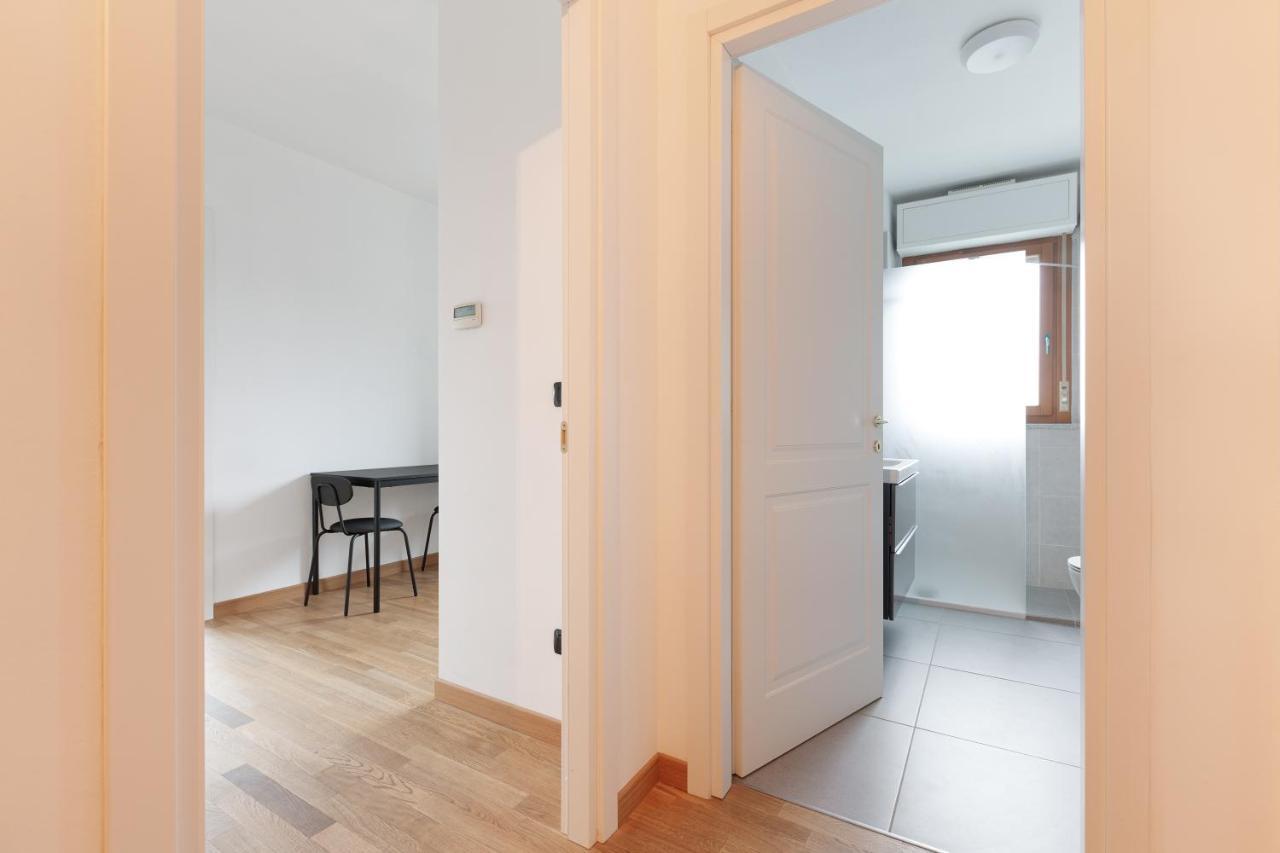 Milan Comfy Apartment X3 - With Balcony Екстериор снимка